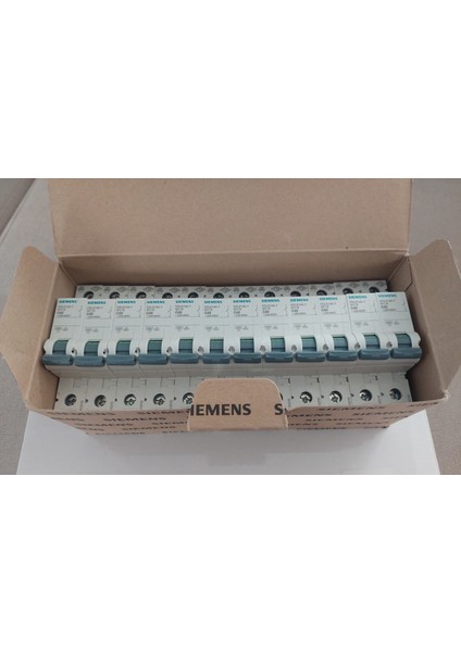 1*40 Amper ctipi 6 Ka sigorta 12 Li Paket
