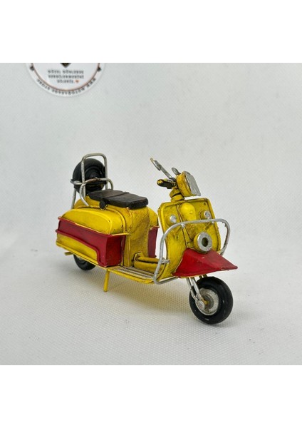 El Yapımı Sarı Kırmızı Mini Vespa Metal Motosiklet Biblo – Retro Figür & Dekoratif Obje