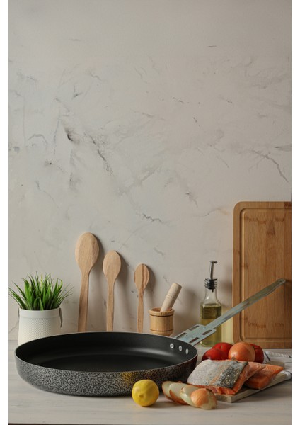 38 cm Kapaklı Tava - Yufka Börek Balık Kızartma Bazlama - Ekstra Büyük