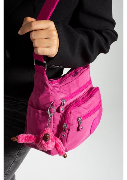 Çok Cepli Çapraz Askılı Kadın Omuz Çantası Orta Boy Günlük HV3010 Fuşya fiyatları