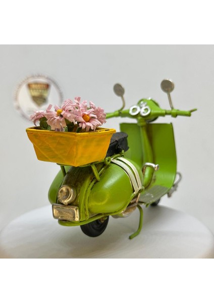 El Yapımı Yeşil Sepetli ve Çiçekli Scooter Motosiklet – Metal Biblo (13 Cm) modelleri