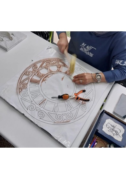 Filografi sanatı saat tablo bakır-gri modelleri