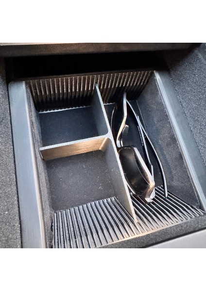 Tesla Yeni Model Y Juniper Bölmeli Süet Kaplı Orta Konsol Düzenleyici- Araç Içi Organizer