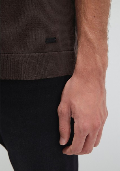 Kısa Kollu Kahverengi Triko Tişört 0710312-70219