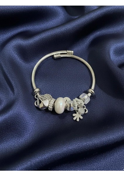 Mystic Charm Bileklik fırsatları