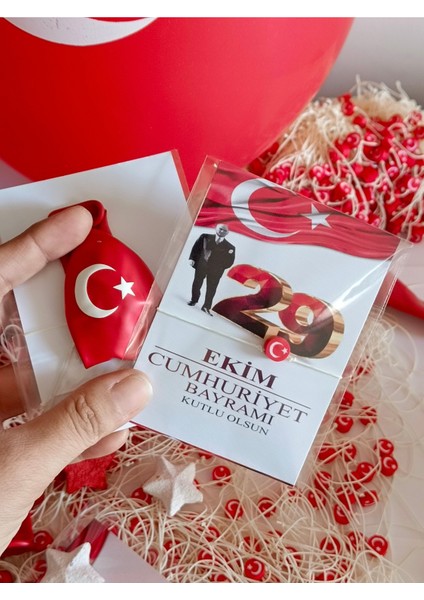 20 Adet 29 Ekim Cumhuriyet Bayramı 23 Nisan Hediyelik Asansörlü Bayraklı Bileklik ve Balon