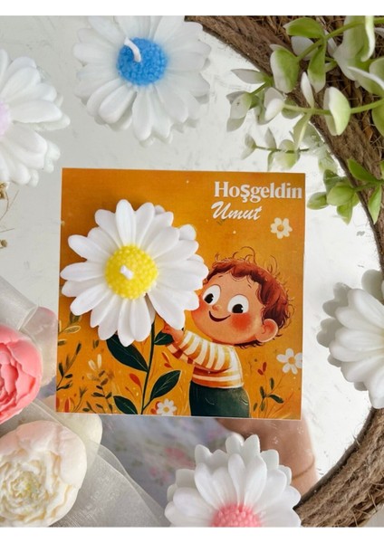 10 Adet Özel Tasarlanmış Kart ve Papatya Mum. Bebek Doğum, Babyshower, Doğum Günü, Hediyelik fiyatları