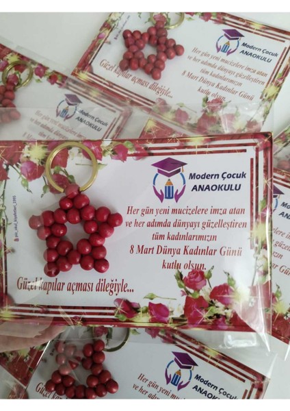 8 Mart Hediyelik Yıldız Anahtarlık (10 Adet)
