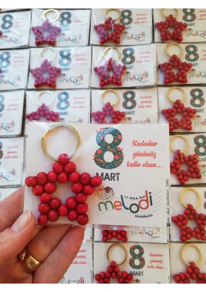 8 Mart Hediyelik Yıldız Anahtarlık (10 Adet)