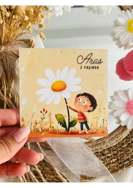 25 Adet Özel Tasarlanmış Kart ve Papatya Mum. Bebek Doğum, Baby Shower, Doğum Günü, Hediyelik fırsatları