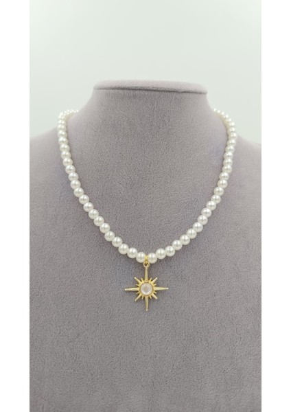 Güneşin Kalbi – Inci ve Altın Detaylı Kolye