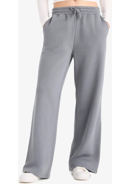 Straight Fit Beli Bağcıklı Cepli Düz Paça Eşofman Altı fırsatları