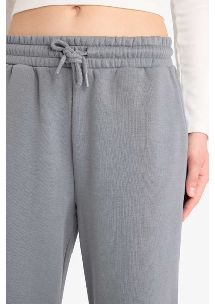 Straight Fit Beli Bağcıklı Cepli Düz Paça Eşofman Altı indirimleri