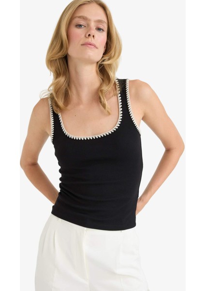 Slim Fit Dar Kesim Yuvarlak Yaka Ribana Atlet F6276AX25AU modelleri