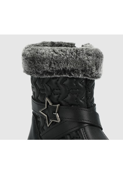 Siyah Kız Çocuk Bot indirimleri