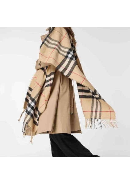 Hawai Desenli Şal, Kırmızı Gül Figürlü Kolye Hediye