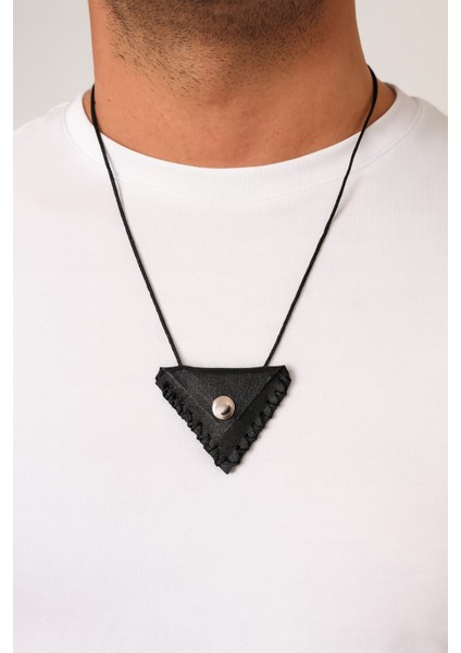 Üçgen Deri Çevşen Kolye