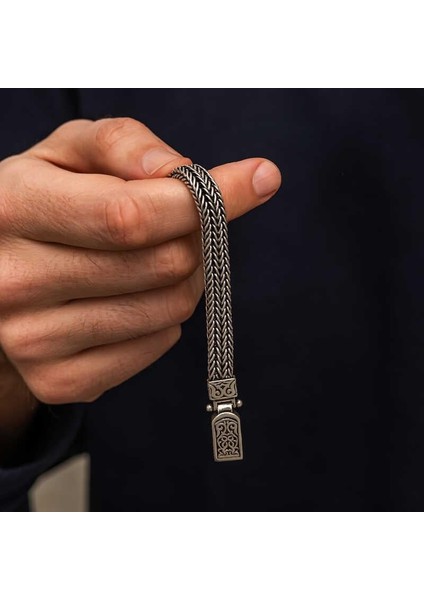 Gümüş Oksitli Desenli Erkek Bileklik