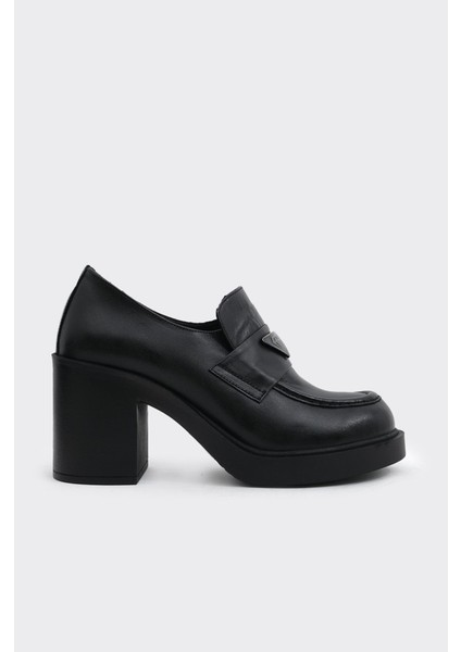 Hakiki Deri Topuklu Tokalı Kadın Casual Ayakkabı