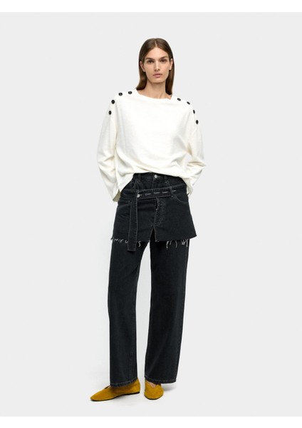 Omuzda Düğme Detaylı Kazak