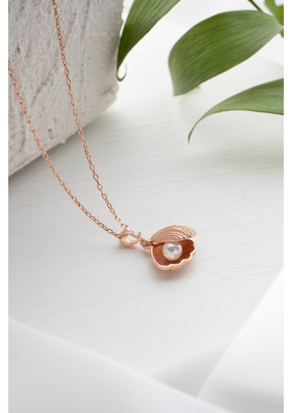 925 Ayar Gümüş Işıklı Kutuda Istiridye Inci Model Kolye fiyatları