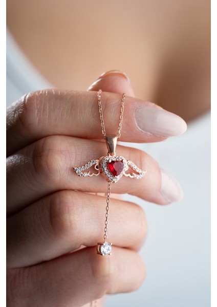 925 Ayar Gümüş Melek Kanatlı Hareketli Kırmızı Taşlı Kolye