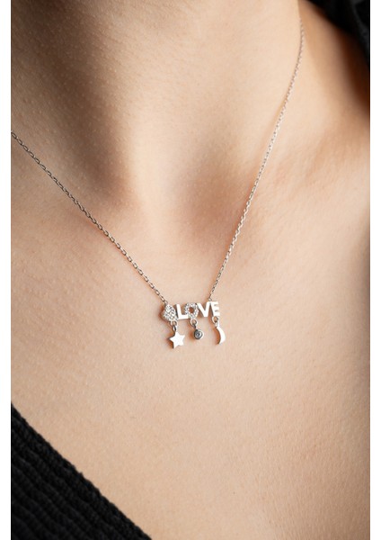 925 Ayar Gümüş Rodyum Kaplama Love Yazılı Kolye fiyatları