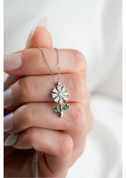 925 Ayar Işıklı Kutuda Gümüş Rodyum Kaplama Papatya Model Kadın Kolye fiyatları