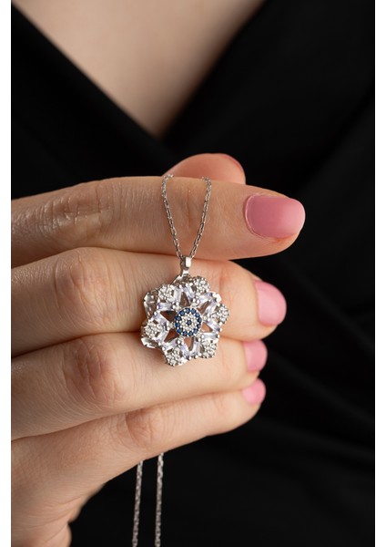 925 Ayar Gümüş Kar Tanesi Nazar Detaylı Dönen Kadın Kolye