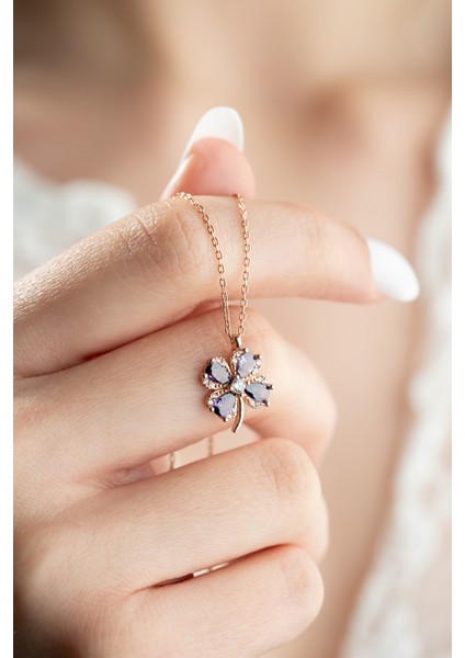 925 Ayar Gümüş Rose Kaplama Mor Taşlı Dört Yapraklı Şans Yonca Kolye