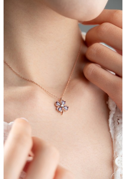 925 Ayar Gümüş Rose Kaplama Mor Taşlı Dört Yapraklı Şans Yonca Kolye modelleri