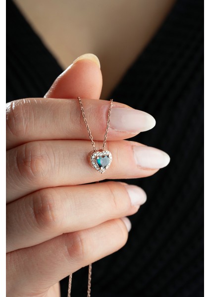 925 Ayar Gümüş Mistik Topaz Taşlı Kalp Model Kolye