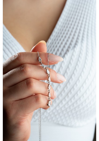 925 Ayar Gümüş Rodyum Kaplama Beyaz Sıralı Damla Taşlı Kolye