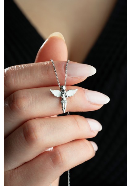 925 Ayar Gümüş Rodyum Kaplama Beyaz Melek Kolye