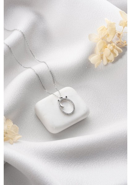 925 Ayar Gümüş Rodyum Kaplama Ö Harfi Kadın Kolye modelleri