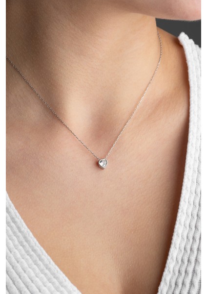 925 Ayar Gümüş Rodyum Kaplama Kalp Model Taşlı Kolye fiyatları