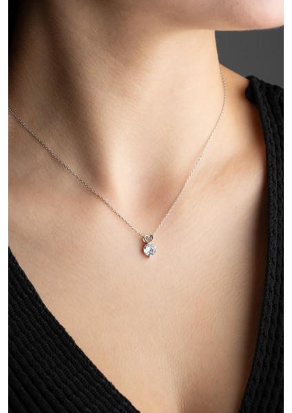 925 Ayar Gümüş Rodyum Kaplama Kalp Model Tektaş Detaylı Kolye modelleri