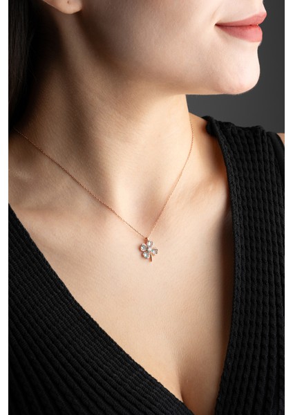 925 Ayar Gümüş Dört Yapraklı Yonca Aquamarin Taşlı Şans Kolye modelleri