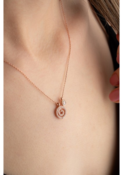 925 Ayar Gümüş Yaşam Sembolü Tek Taş Detaylı Kadın Kolye fiyatları