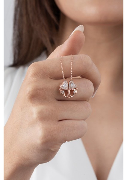 925 Ayar Gümüş Çoklu Kalpli Açılır Kapanır Mıknatıslı Yonca Kolye