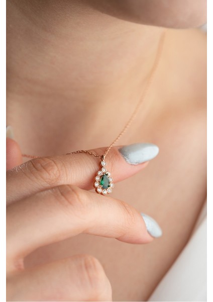 925 Ayar Gümüş Rose Kaplama Zümrüt Taşlı Kadın Kolye