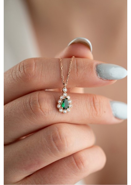 925 Ayar Gümüş Rose Kaplama Zümrüt Taşlı Kadın Kolye fiyatları