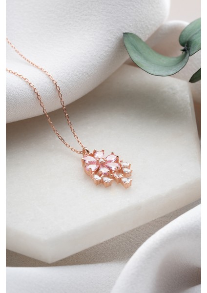 925 Ayar Gümüş Sallantılı Model Pembe Taşlı Çiçek Kolye fiyatları