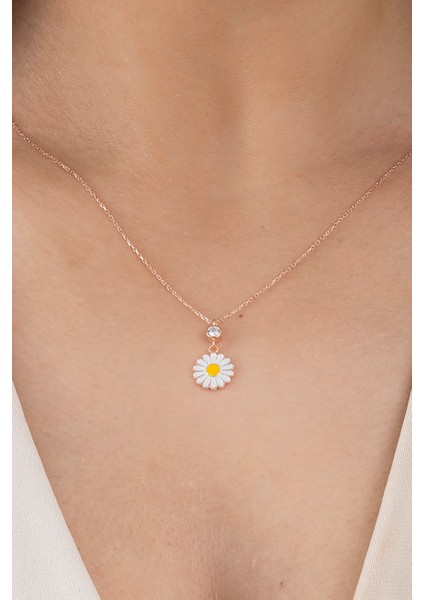 925 Ayar Kadın Minimal Papatya Tektaş Detay Gümüş Kolye modelleri