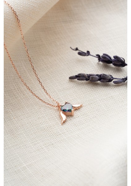 925 Ayar Gümüş Mistik Topaz Taşlı Uçuşan Kalp Kolye modelleri