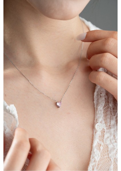 925 Ayar Gümüş Rodyum Kaplama Minimal Pembe Taşlı Kalp Kolye modelleri