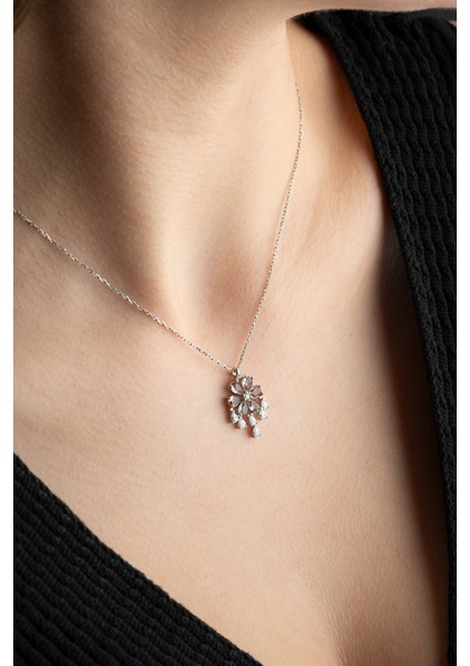 925 Ayar Gümüş Rodyum Kaplama Sallantılı Lotus Çiçeği Kolye fiyatları