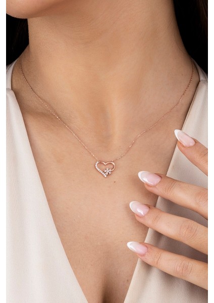 925 Ayar Kadın Kalp Kar Tanesi Gümüş Kolye fiyatları