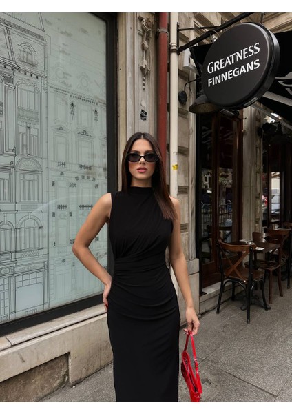 Drapeli Sıfır Boğazlı Elbise indirimleri