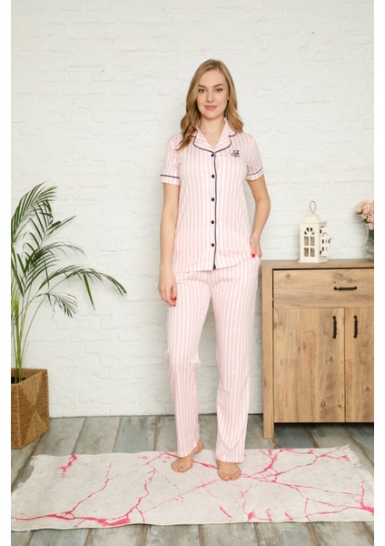 Kadın Pembe Beyaz Çizgili Gömlek Yaka Önden Düğmeli %100 Pamuk Kısa Kollu Cepli Pijama Takımı fırsatları